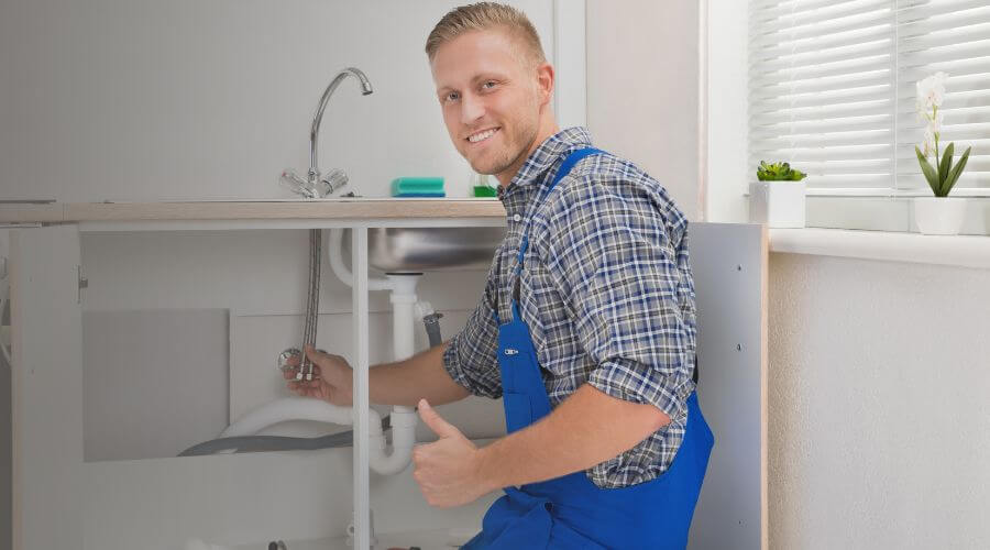 Expert burst pipe repair services in Woodburn, OR